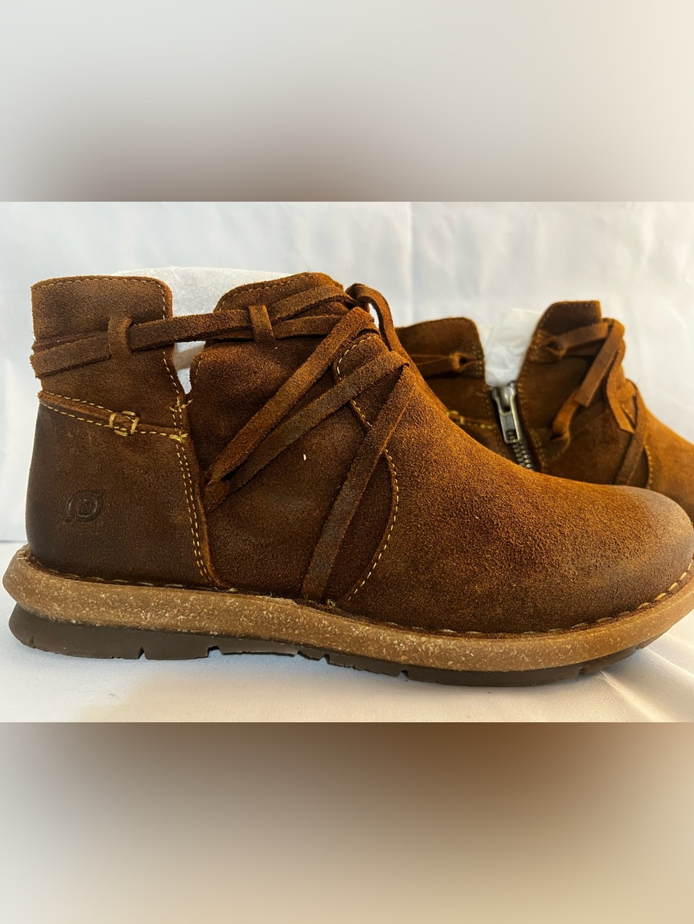 NWOT BORN Brown Ankle Boots booties SZ 8.5 shoes leather
